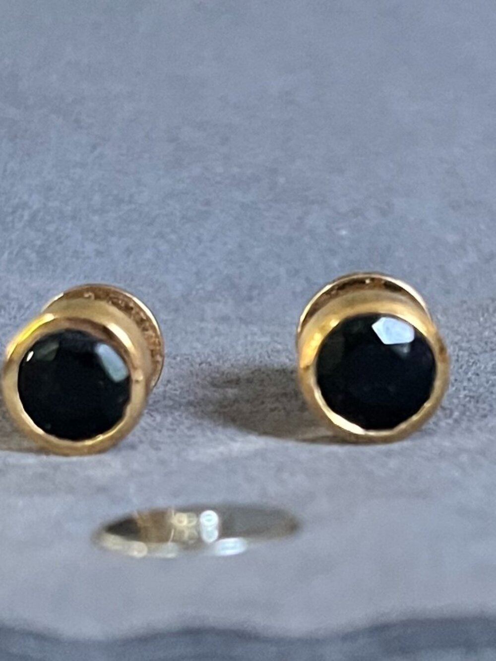Dean Davidson Signature Midi Black Onyx Stud Earrings 22k Gold Plate NWOT
